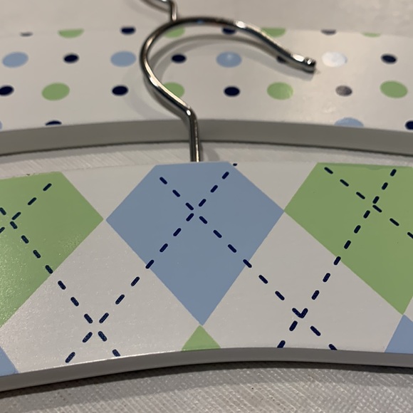 NIB Wooden Hangers Baby and Kids by Wendy Bellissimo - Picture 4 of 10